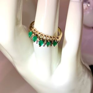 Diamond-Emerald 10 k Gold ring